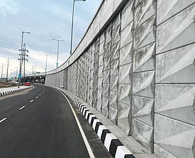 Stabiele wegwanden: Ontdek Fortrac Panel voor wegenbouw