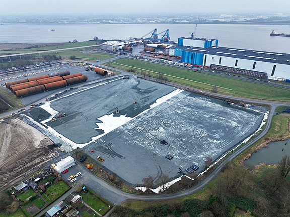 Met geogrid versterkte toegangswegen en parkeerterreinen voor kranen bij de bouw van windparken Overzicht van met geogrid versterkte toegangswegen en kraanparkeerplaatsen bij de bouw van windparken