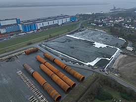 Installatie van Stabilenka panelen voor de versterking van het oppervlak voor heipalen